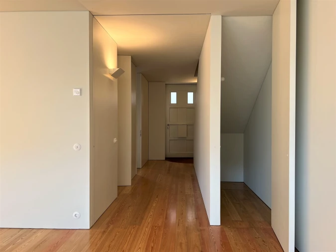 Moradia T3 para Arrendamento em Aldoar, Foz do Douro e Nevogilde Foto 27