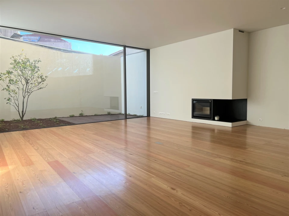 Moradia T3 para Arrendamento em Aldoar, Foz do Douro e Nevogilde Foto 8