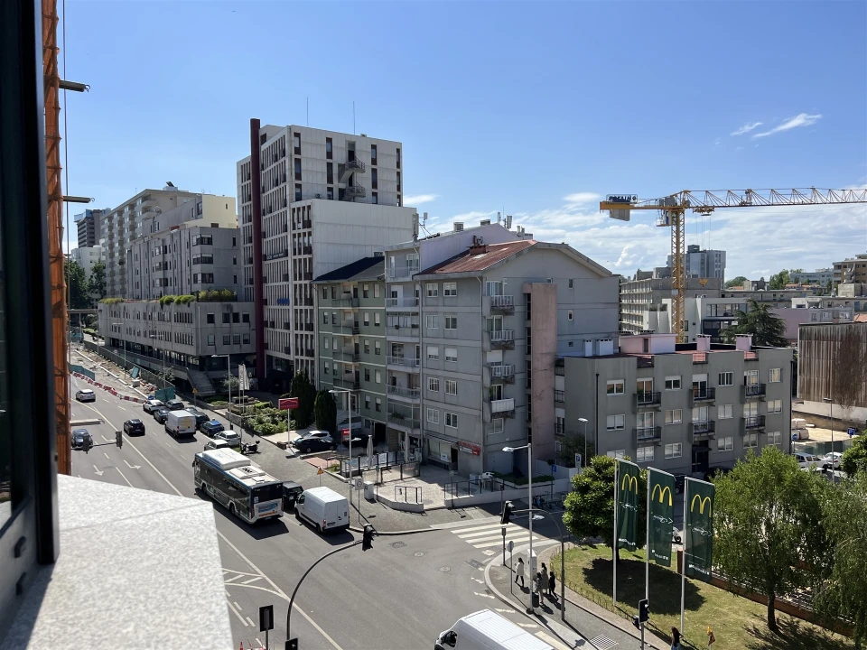 Apartamento T1 para Arrendamento em Ramalde Foto 26