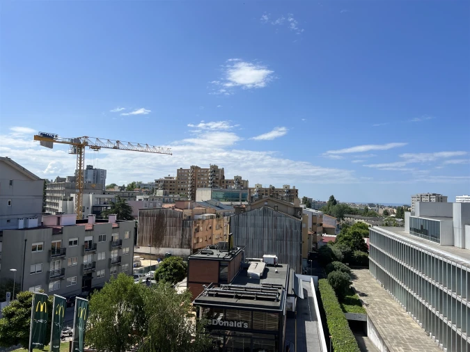 Apartamento T1 para Arrendamento em Ramalde Foto 25