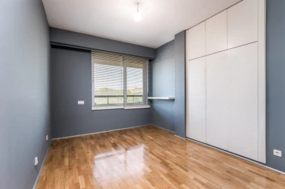 Apartamento T3 para Arrendamento em Aldoar, Foz do Douro e Nevogilde