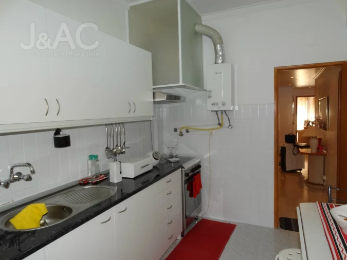 Apartamento T2 para Venda em Rio de Mouro Foto 8