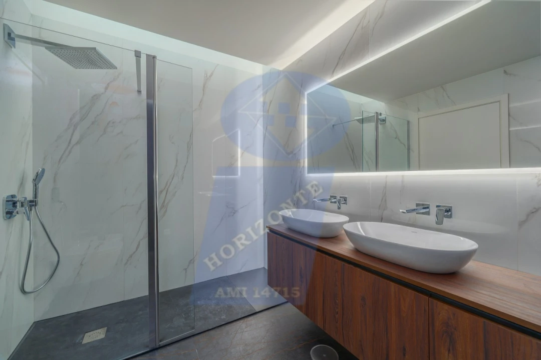 Moradia T4 para Venda em Esgueira Foto 4