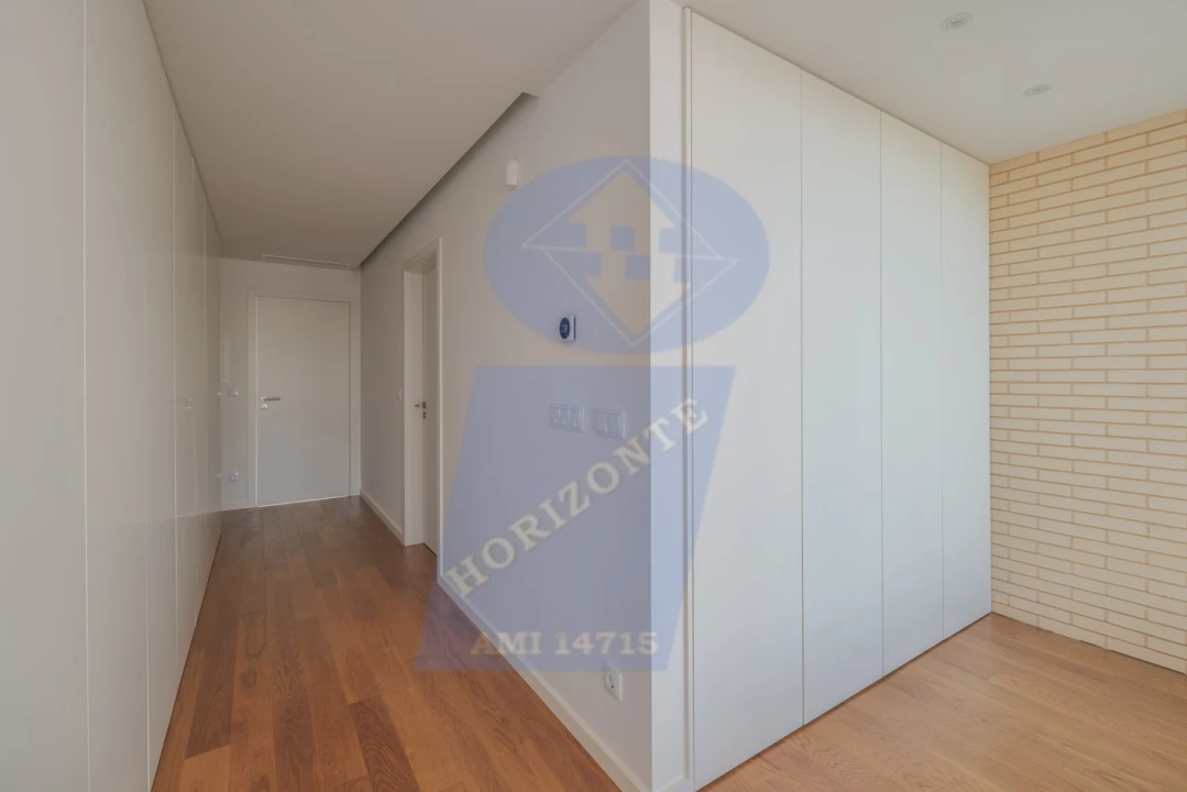 Moradia T4 para Venda em Esgueira Foto 9