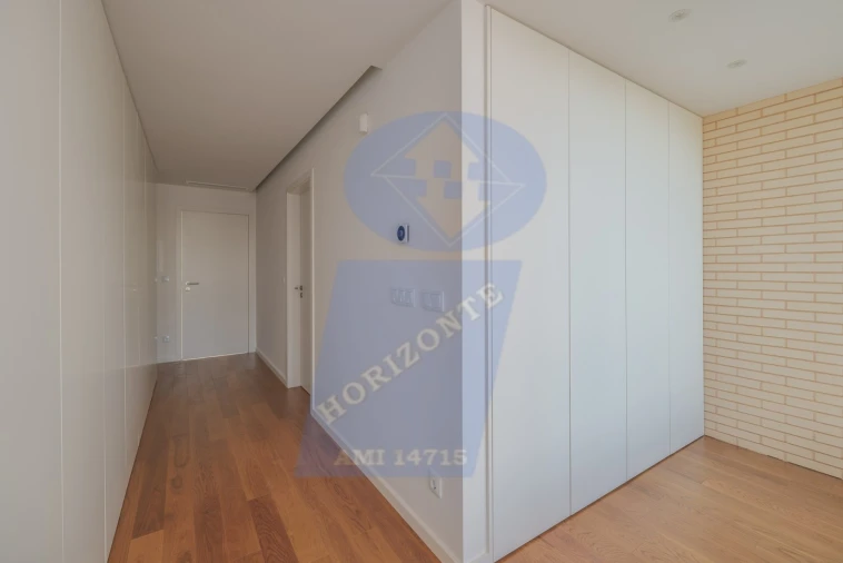 Moradia T4 para Venda em Esgueira Foto 9