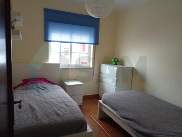 Apartamento T2 para Venda em Atouguia da Baleia