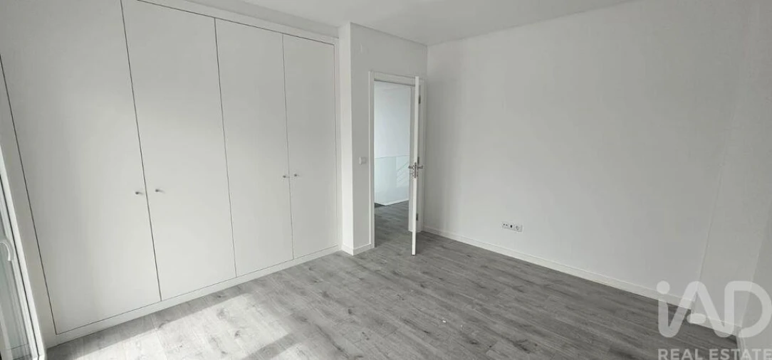 Moradia T4 para Venda em Charneca de Caparica e Sobreda Foto 22