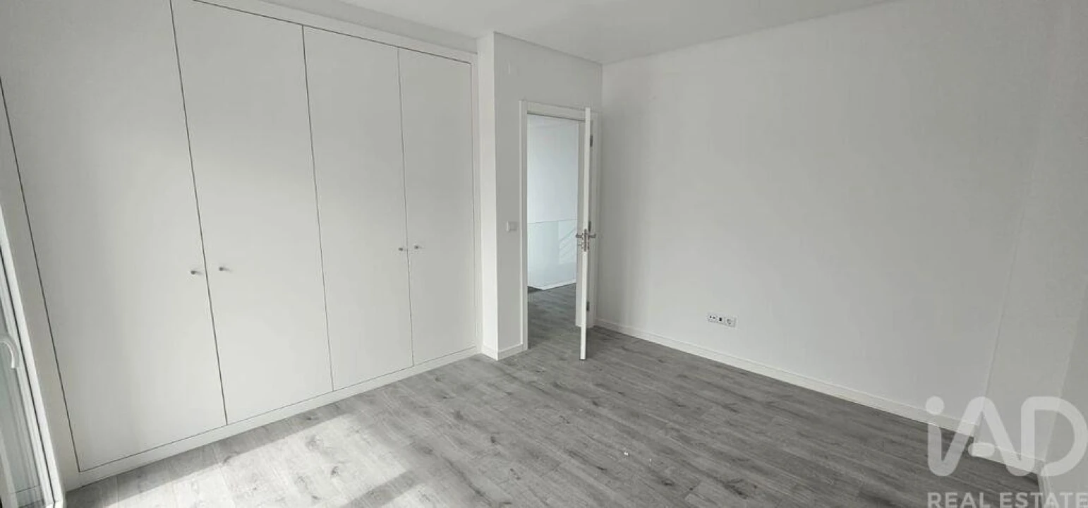 Moradia T4 para Venda em Charneca de Caparica e Sobreda Foto 22