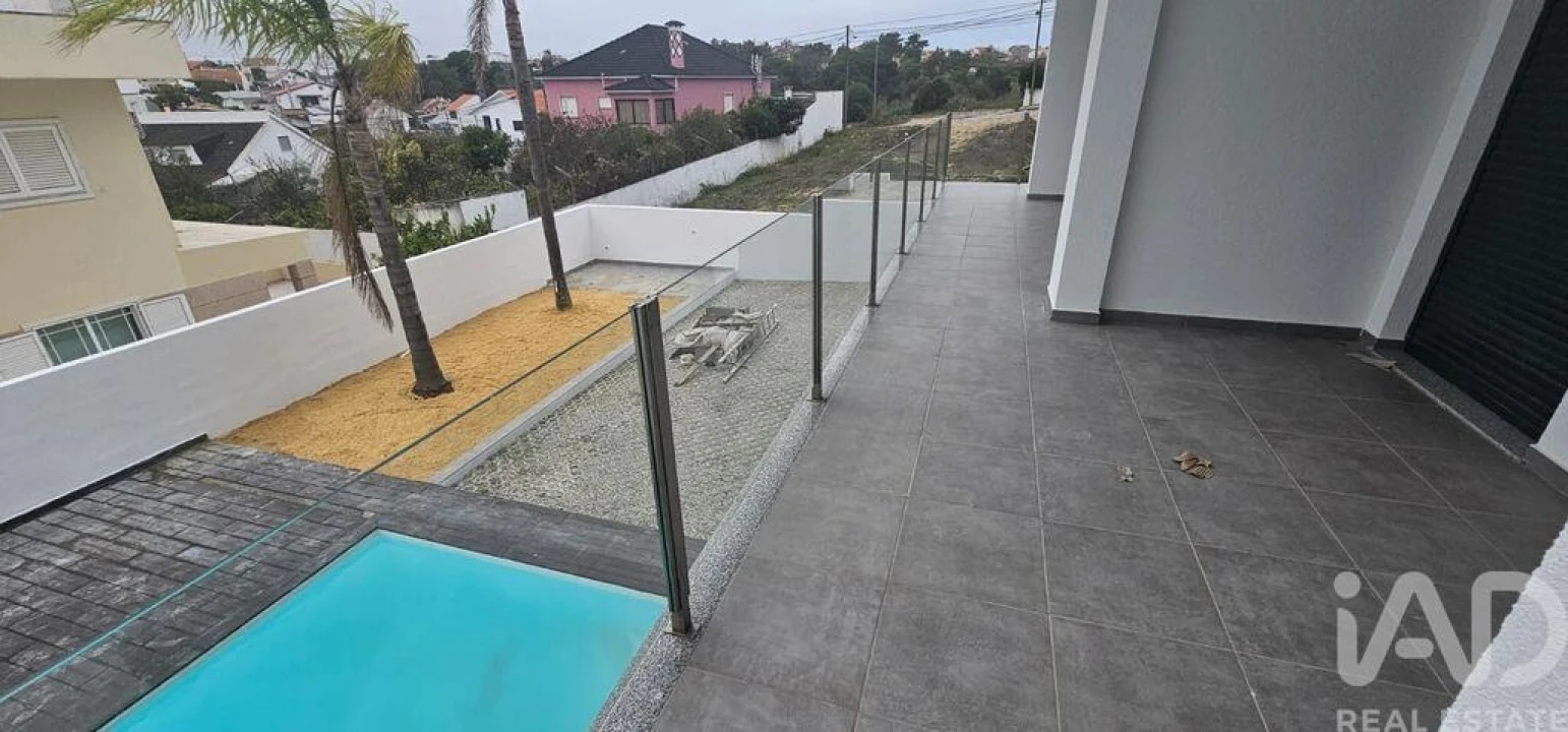 Moradia T4 para Venda em Charneca de Caparica e Sobreda Foto 18