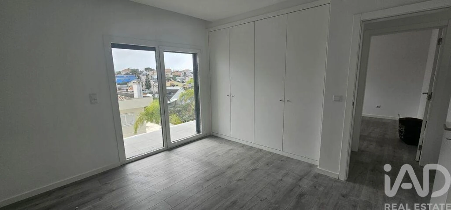 Moradia T4 para Venda em Charneca de Caparica e Sobreda Foto 21