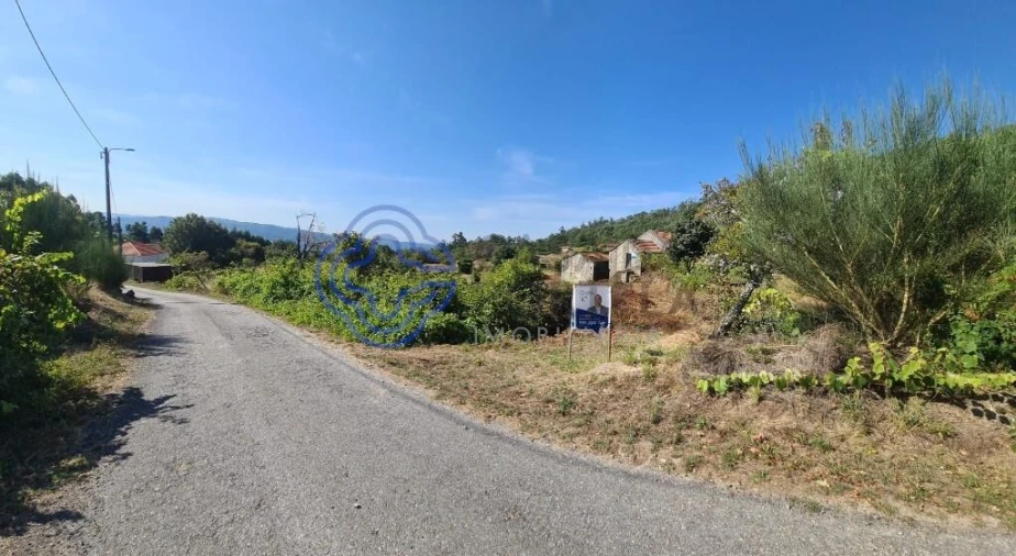 Moradia T2 para Venda em Couto de Esteves Foto 22