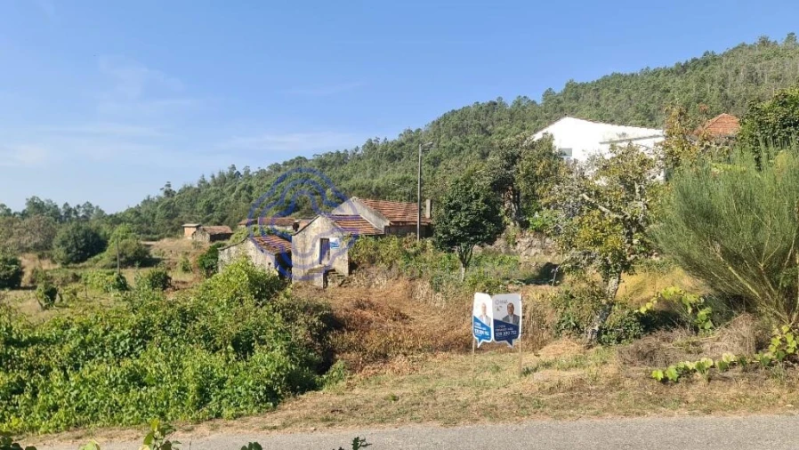 Moradia T2 para Venda em Couto de Esteves Foto 38