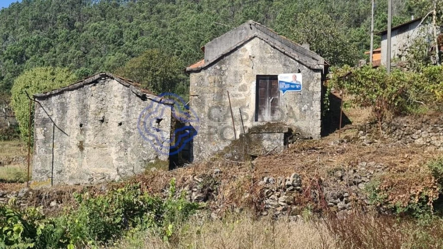 Moradia T2 para Venda em Couto de Esteves Foto 2