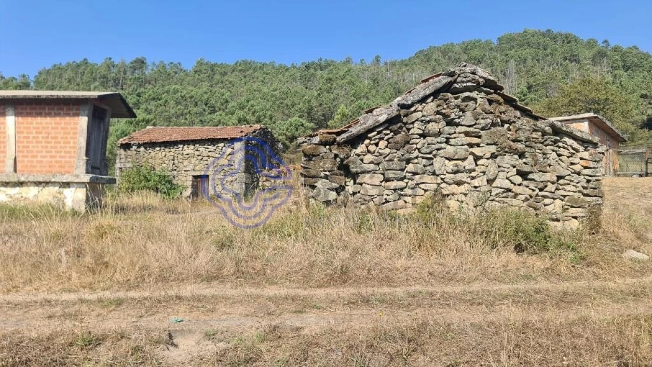 Moradia T2 para Venda em Couto de Esteves Foto 27