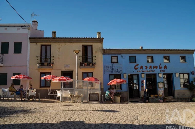 Moradia T4 para Venda em Bensafrim e Barão de São João Foto 25