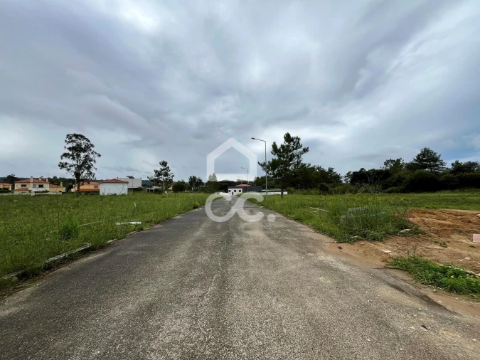 Terreno para Venda em Santa Maria, São Pedro e Sobral da Lagoa Foto 2