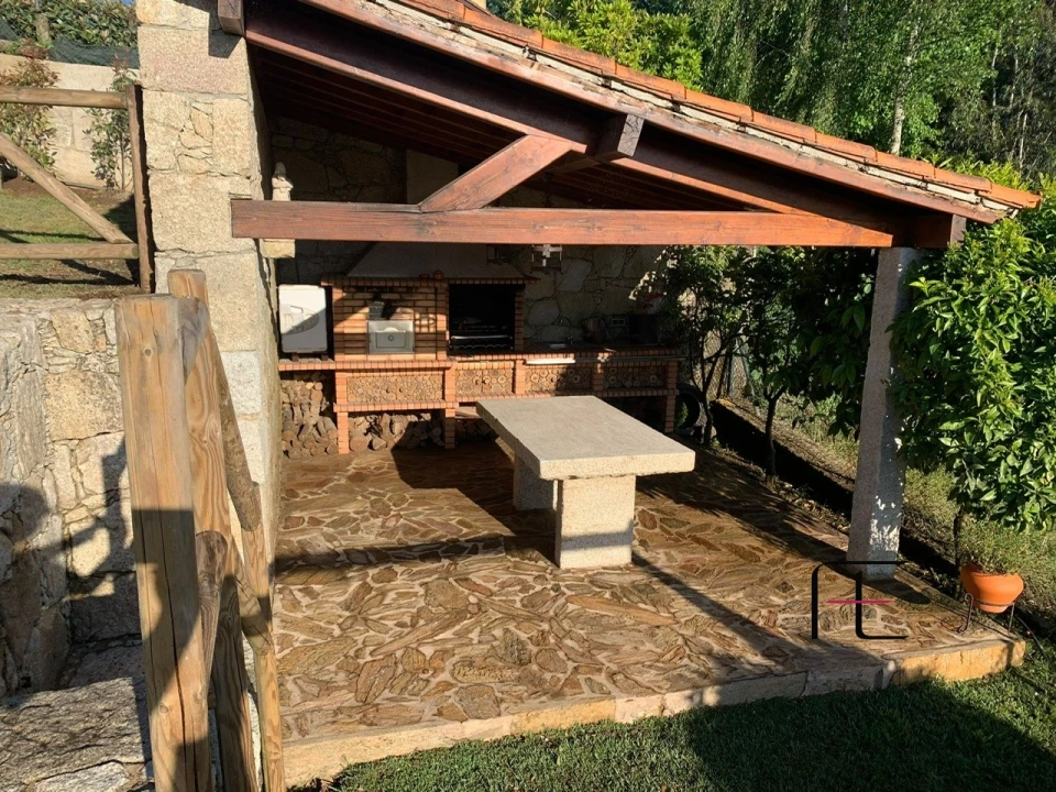 Moradia T3 para Venda em Loivo Foto 12