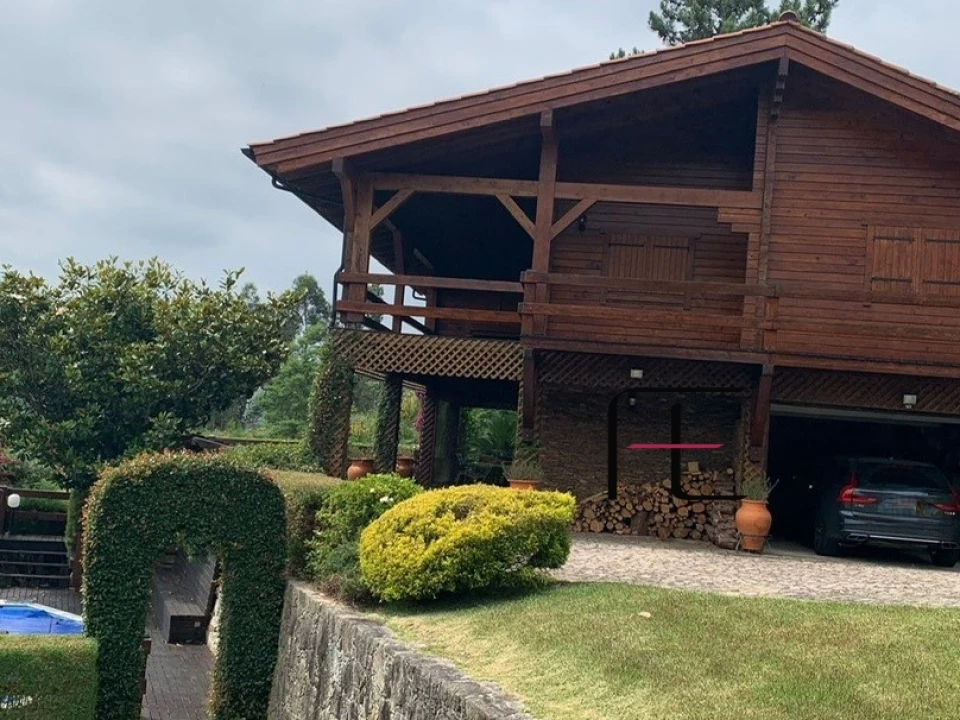 Moradia T3 para Venda em Loivo Foto 1