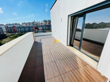 Apartamento T5 para Venda em Tavarede