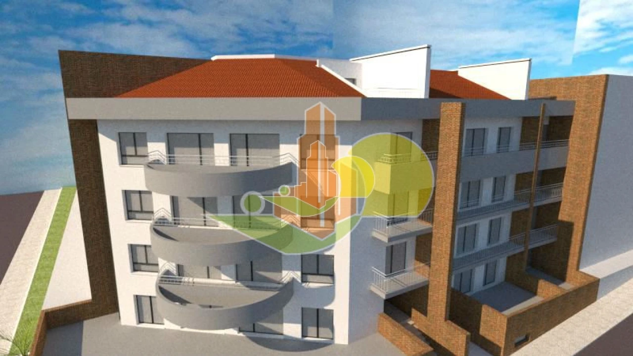 Apartamento T5 para Venda em Tavarede Foto 4