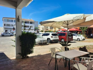 Negócio para Venda em Albufeira e Olhos de Água