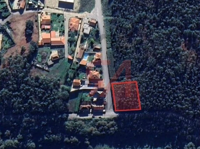 Terreno para Venda em Penamaior Foto 3