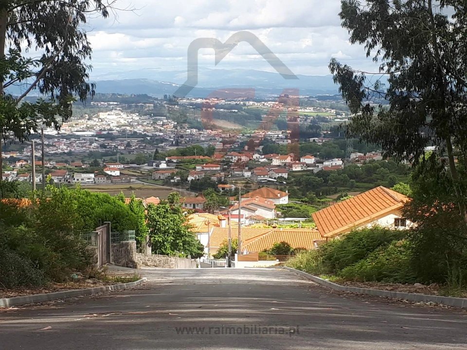 Terreno para Venda em Penamaior Foto 3