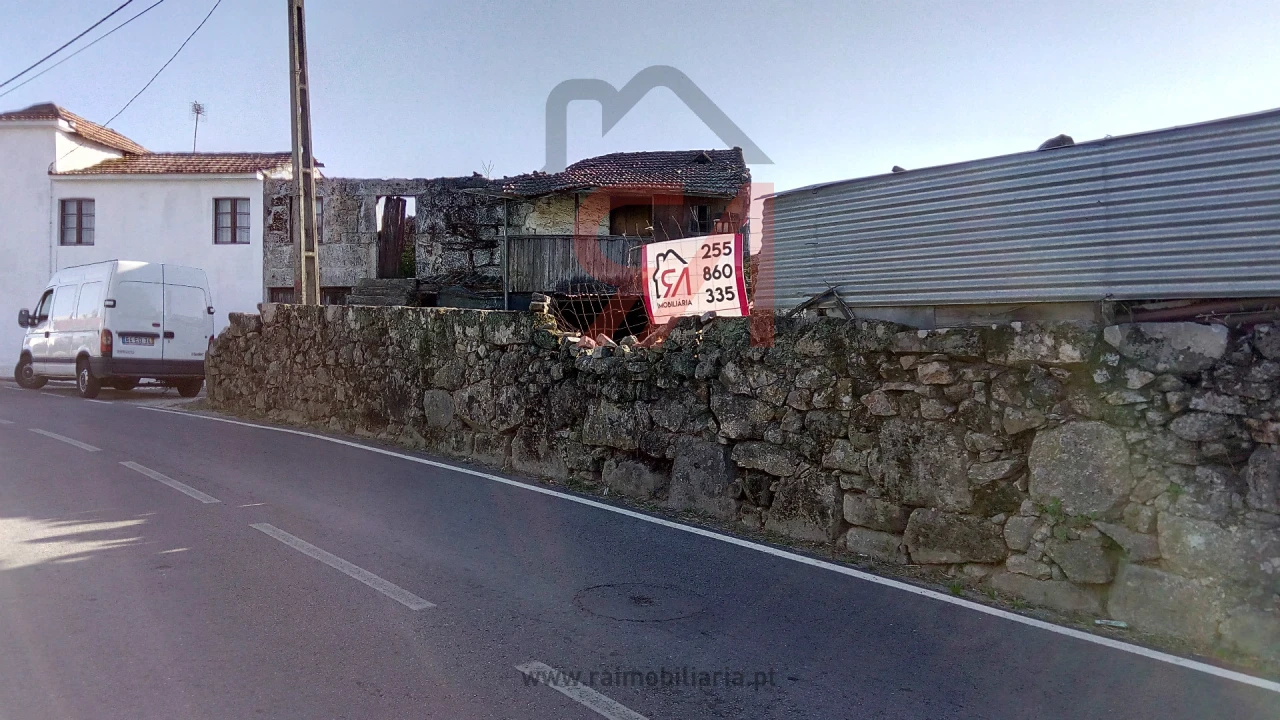 Moradia T0 para Venda em Ferreira Foto 1