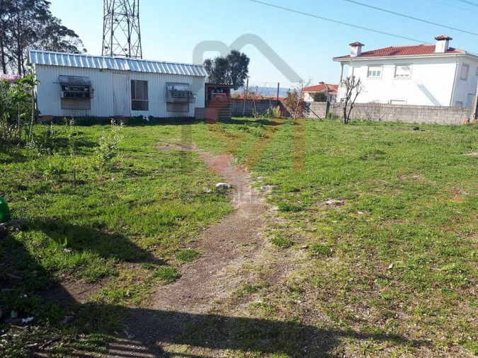 Terreno para Venda em Paços de Ferreira Foto 3