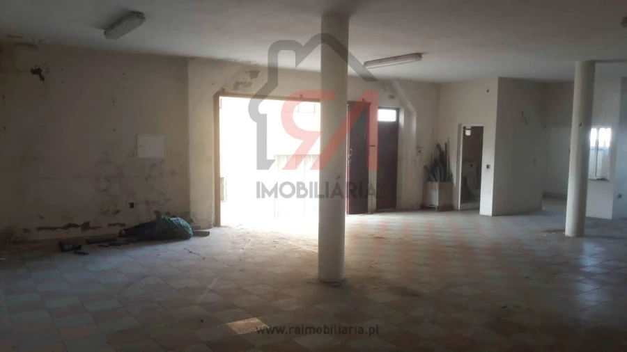 Armazém para Venda em Frazão Arreigada Foto 2