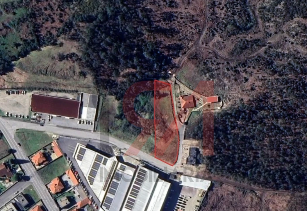 Terreno para Venda em Meixomil Foto 1