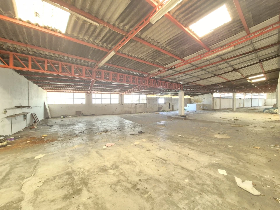 Armazém para Venda em Penamaior Foto 1