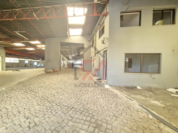 Armazém para Venda em Penamaior Foto 8