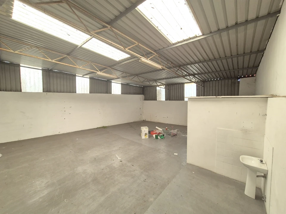 Armazém para Venda em Penamaior Foto 6