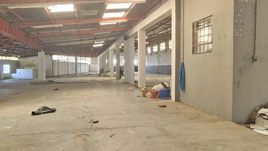 Armazém para Venda em Penamaior