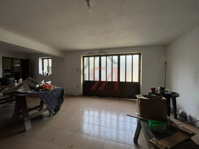 Moradia T4 para Venda em Eiriz Foto 10