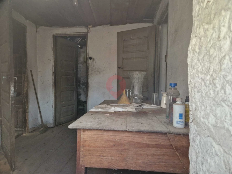 Moradia T0 para Venda em Alvaredo Foto 6