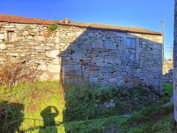 Moradia T0 para Venda em Longos Vales Foto 3