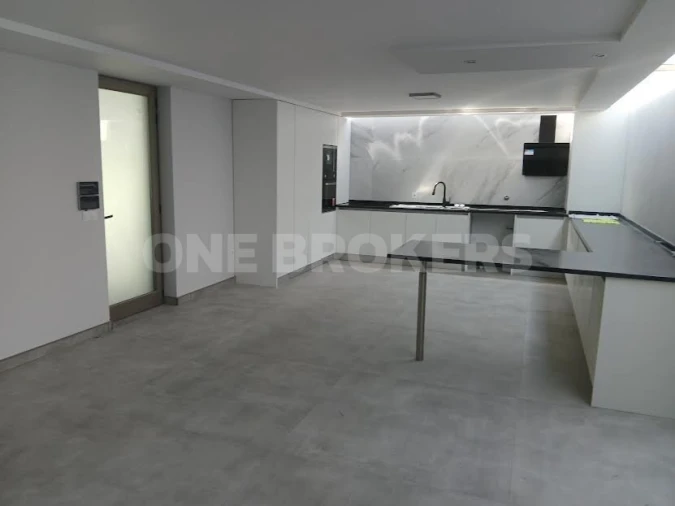 Moradia T4 para Venda em Argoncilhe Foto 8