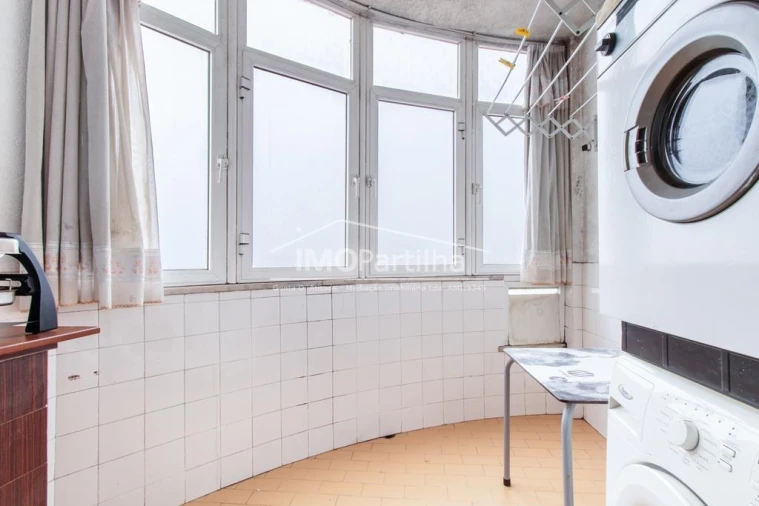 Apartamento T4 para Venda em Algueirão-Mem Martins Foto 6