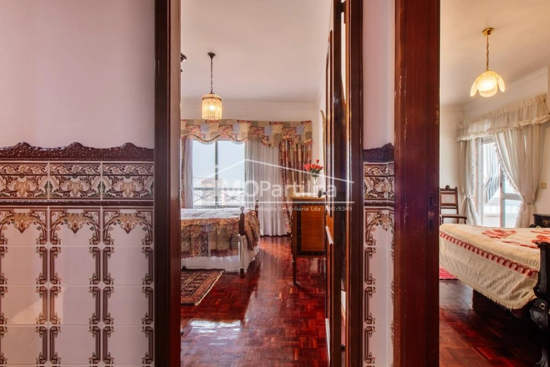 Apartamento T4 para Venda em Algueirão-Mem Martins Foto 19