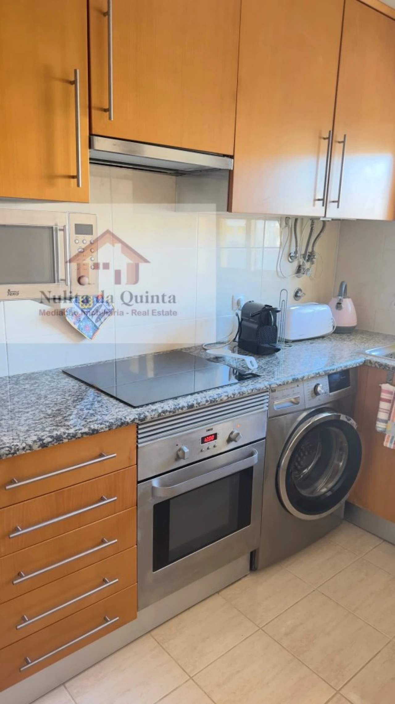 Apartamento T2 para Arrendamento férias em Guia Foto 6