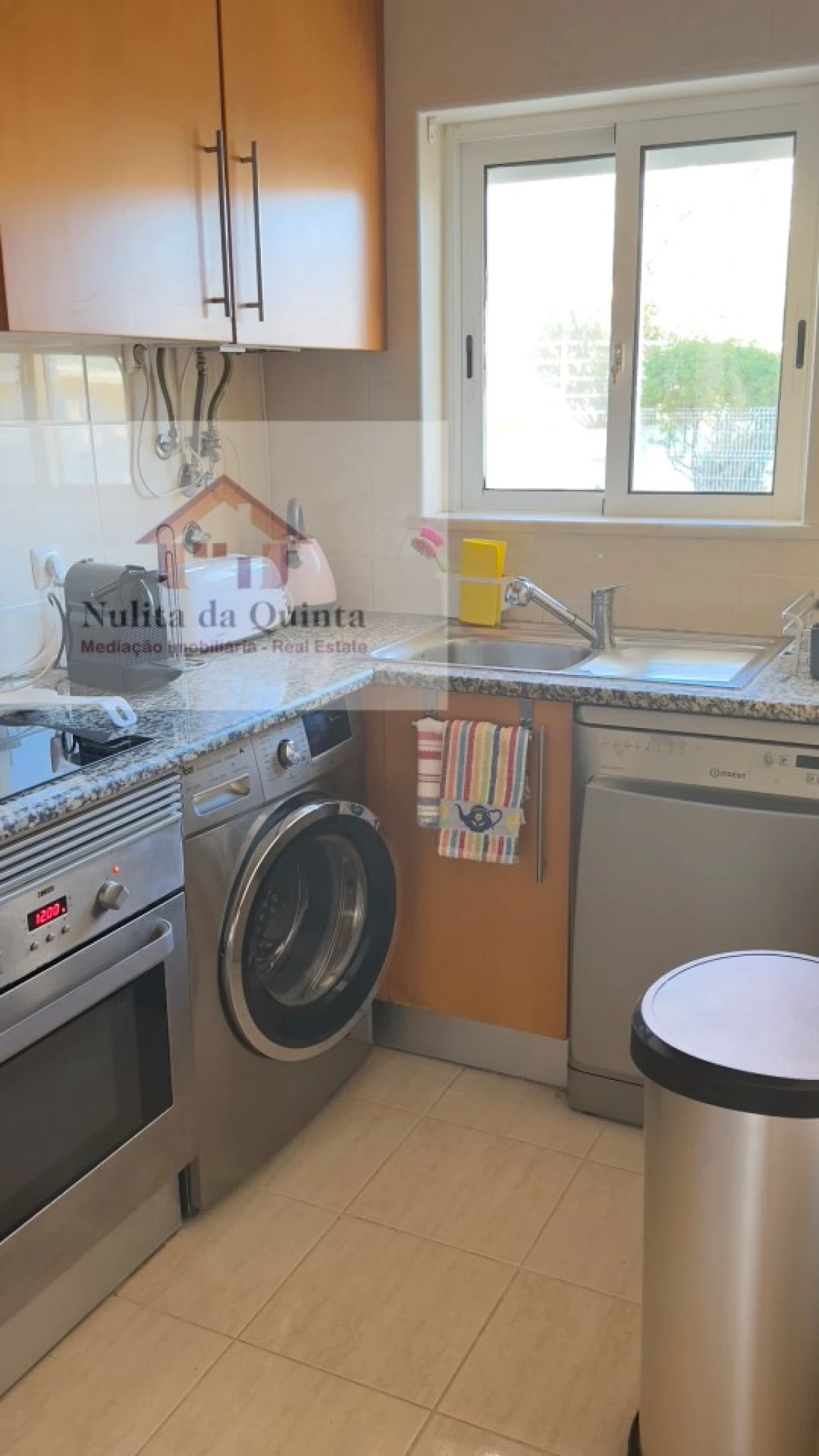 Apartamento T2 para Arrendamento férias em Guia Foto 21