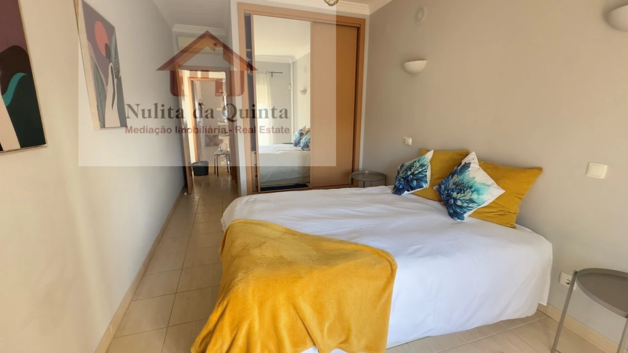 Apartamento T2 para Arrendamento férias em Guia Foto 12