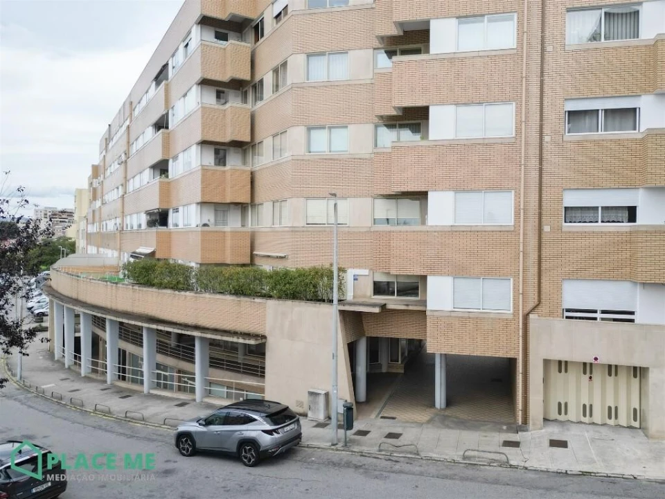 Loja para Arrendamento em São Vicente (Braga) Foto 3