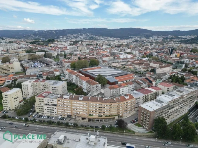 Loja para Arrendamento em São Vicente (Braga) Foto 5