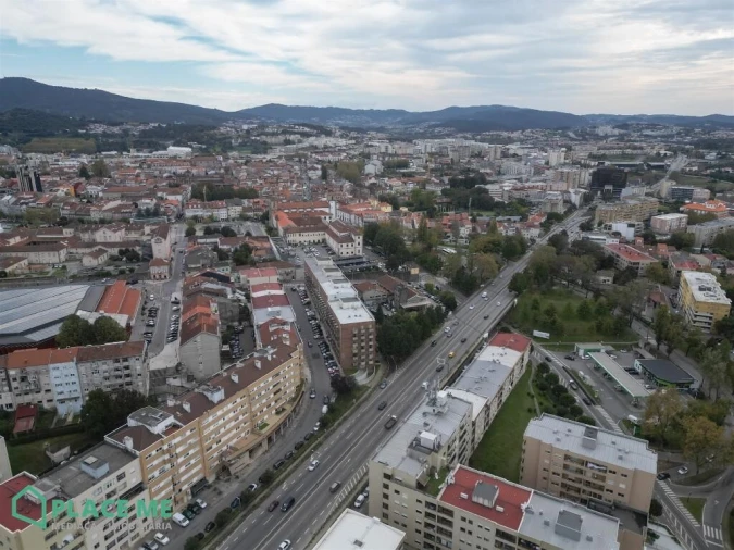 Loja para Arrendamento em São Vicente (Braga) Foto 6