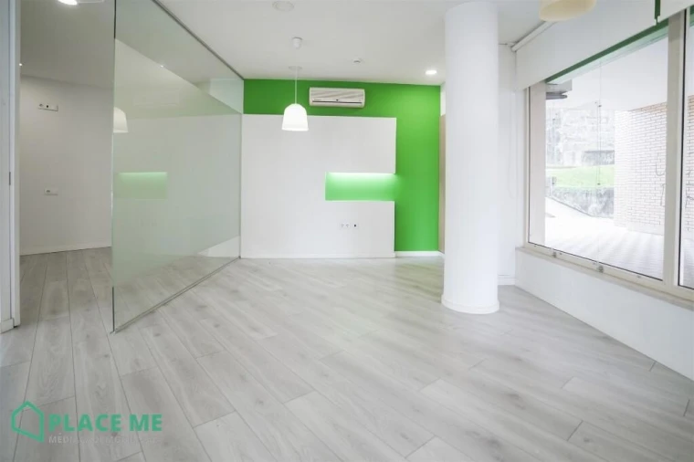 Loja para Arrendamento em São Vicente (Braga) Foto 12