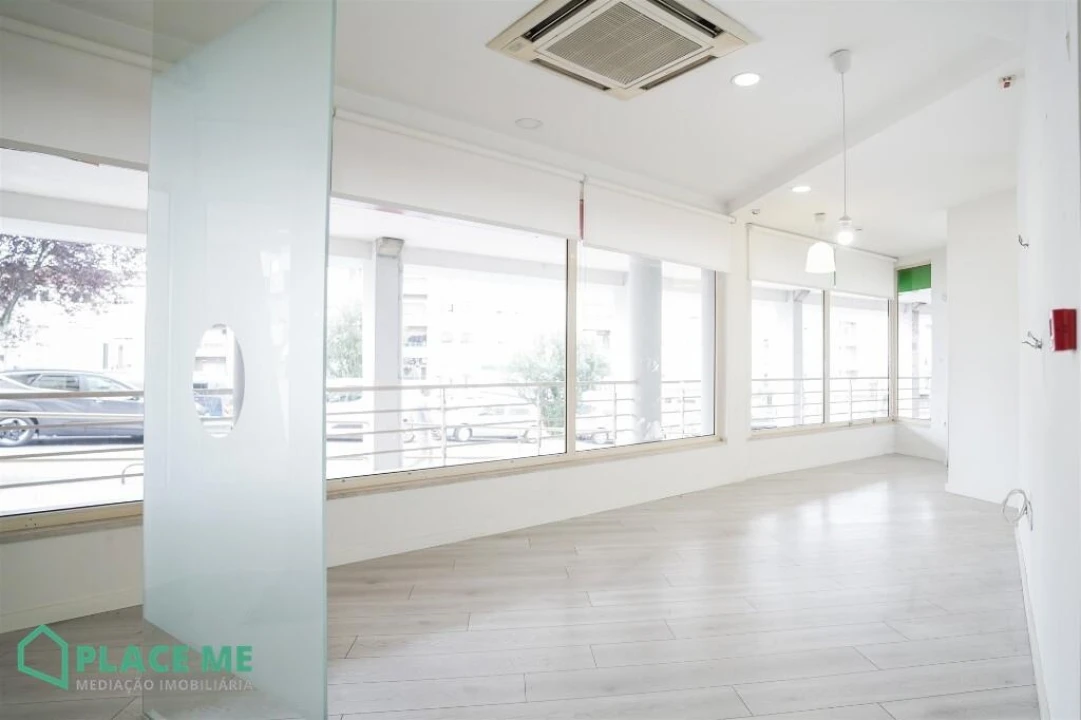 Loja para Arrendamento em São Vicente (Braga) Foto 22