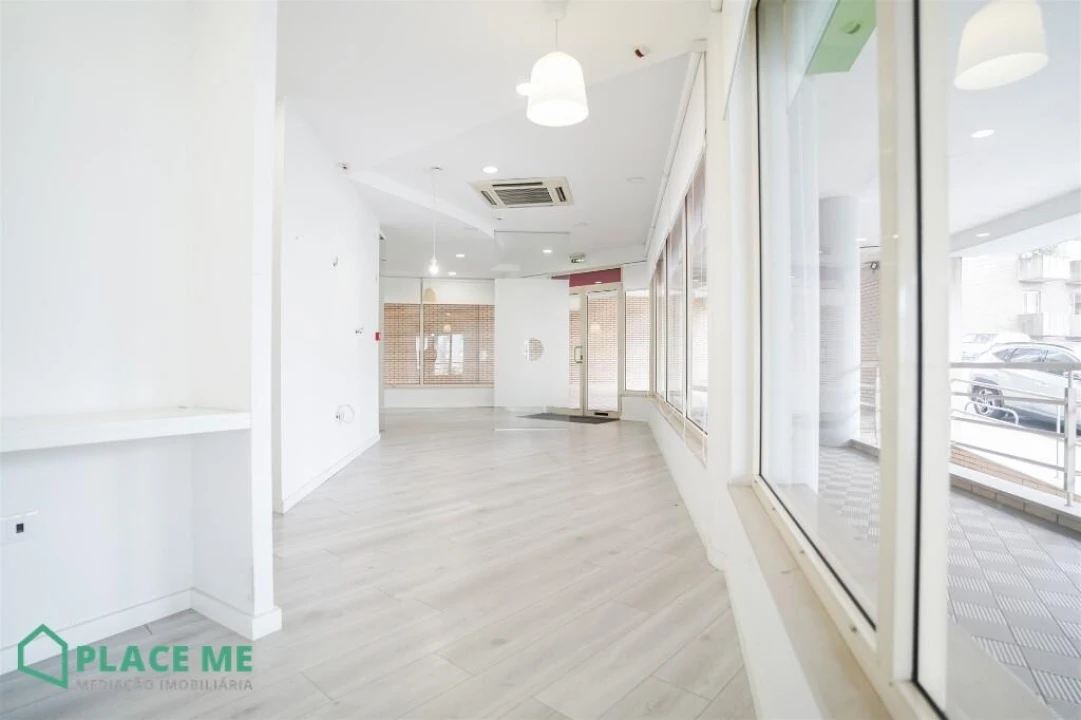 Loja para Arrendamento em São Vicente (Braga) Foto 18